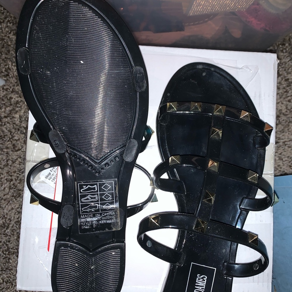 Sandals - Picture 2 of 2